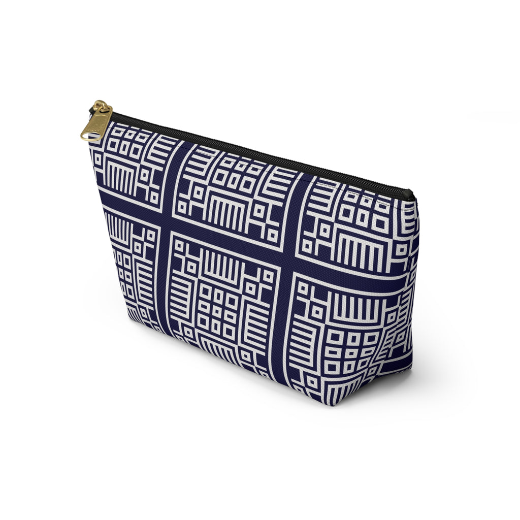 Stylish Accessory Pouch, Cosmetic Bag, Travel Organizer, Gift for Her, Modern Design, Everyday Essentials