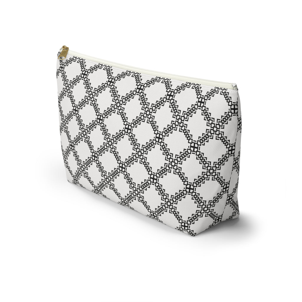 Chic Accessory Pouch - Stylish Makeup Bag, Travel Organizer, Gift for Her, Minimalist Storage, Trendy Cosmetic Bag
