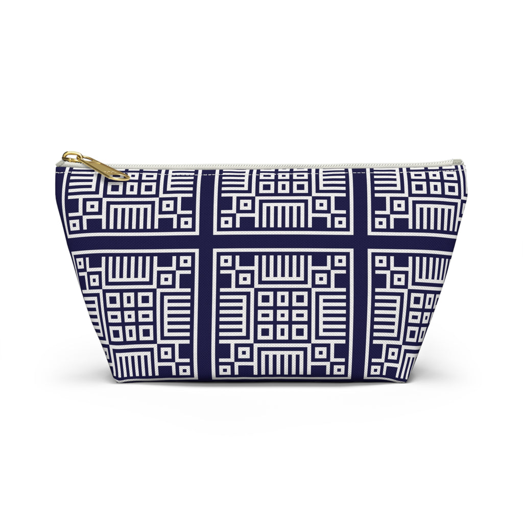 Stylish Accessory Pouch, Cosmetic Bag, Travel Organizer, Gift for Her, Modern Design, Everyday Essentials