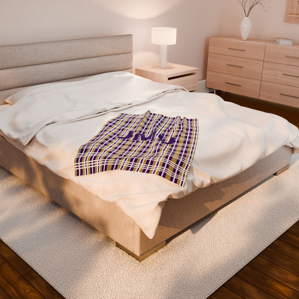 Cozy Velveteen Plush Blanket, Perfect for Gifting, Home Decor, Living Room Accents, Stylish Throws, Birthdays & Holidays