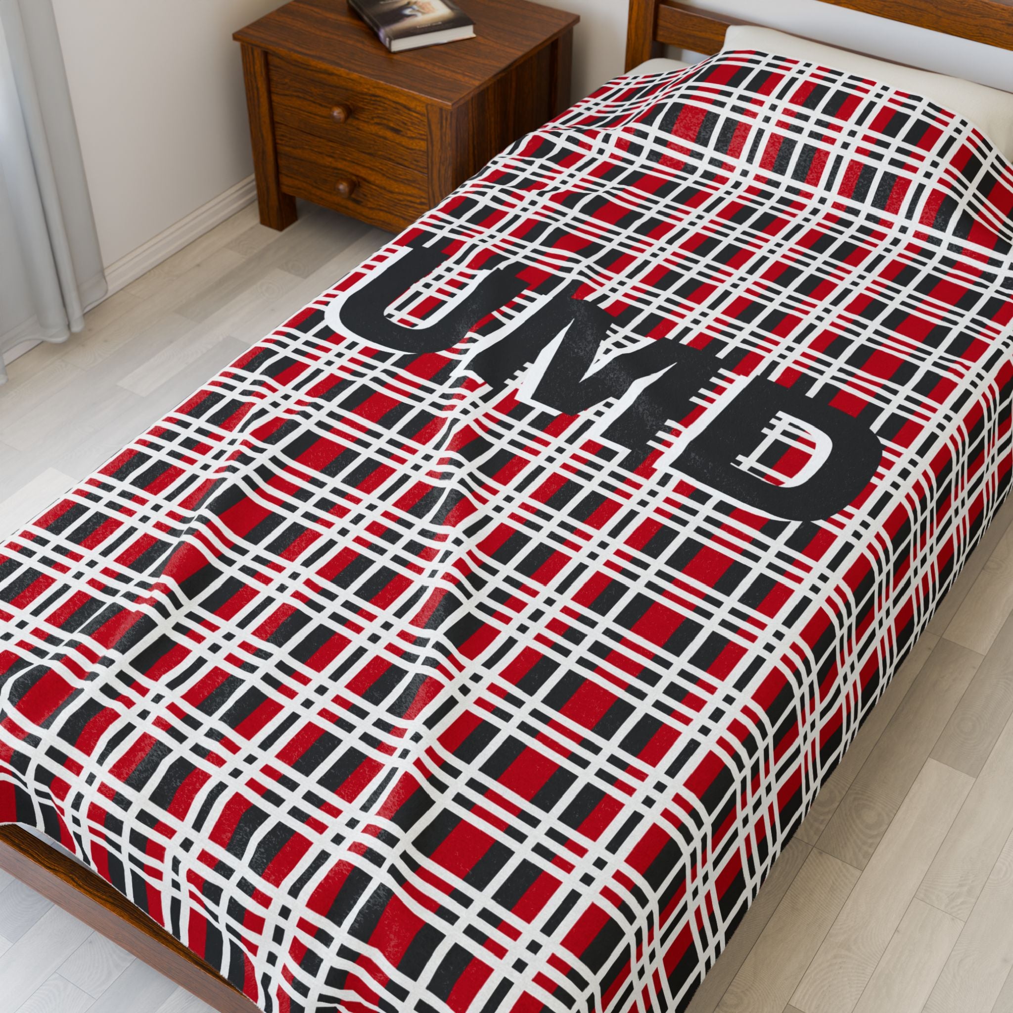Cozy Personalized Velveteen Plush Blanket, Warm Throw, Soft Home Décor, Perfect Gift for Holidays, UMD Plaid Design