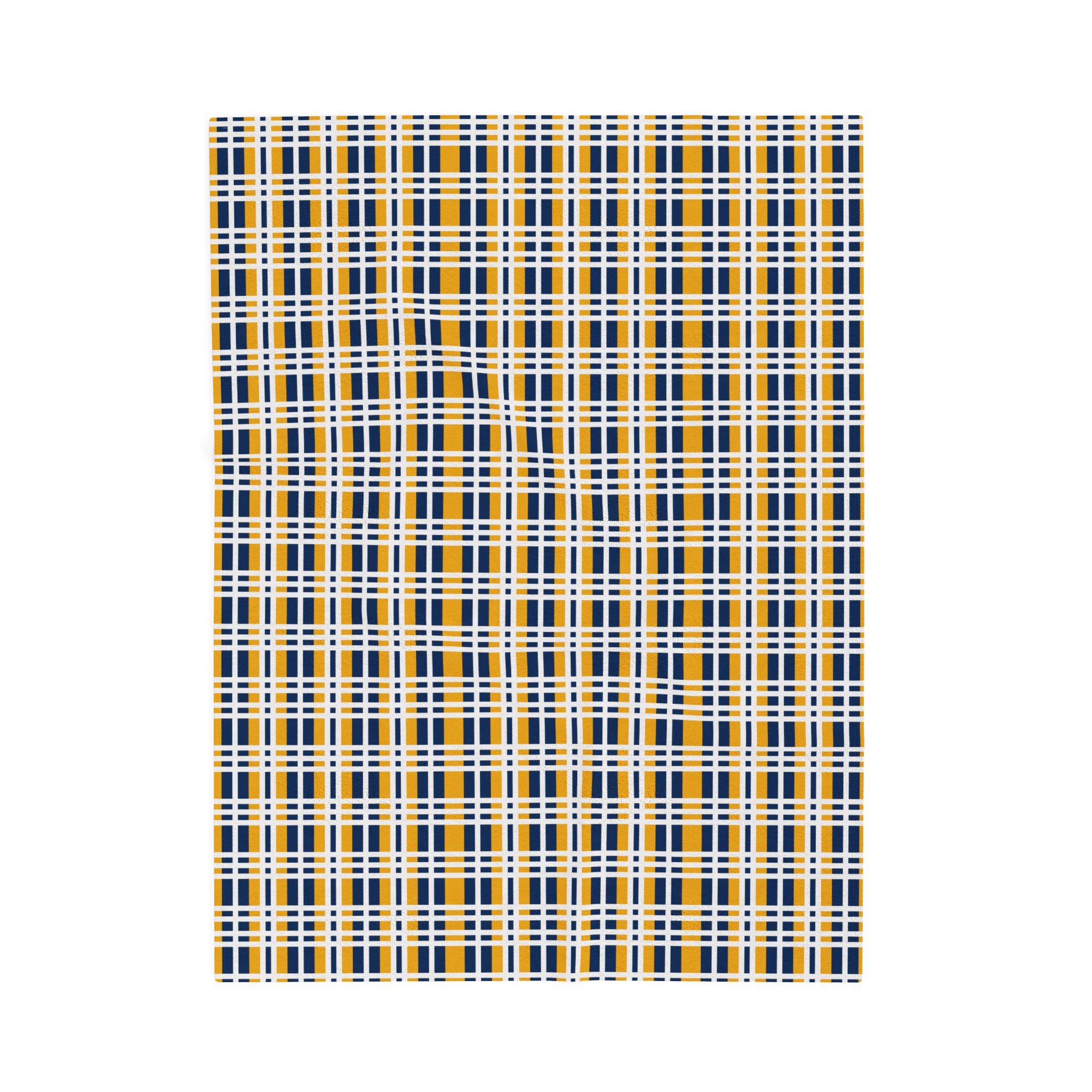 Cozy Plaid Velveteen Plush Blanket, Warm Throw for Home Decor, Perfect Gift for College Students, Winter Cozy Essentials, Soft and Snuggly