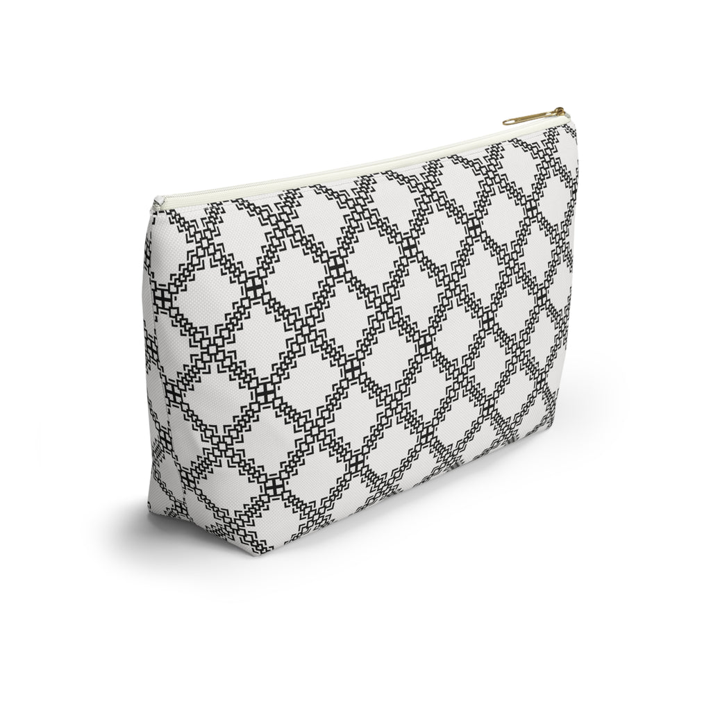 Chic Accessory Pouch - Stylish Makeup Bag, Travel Organizer, Gift for Her, Minimalist Storage, Trendy Cosmetic Bag