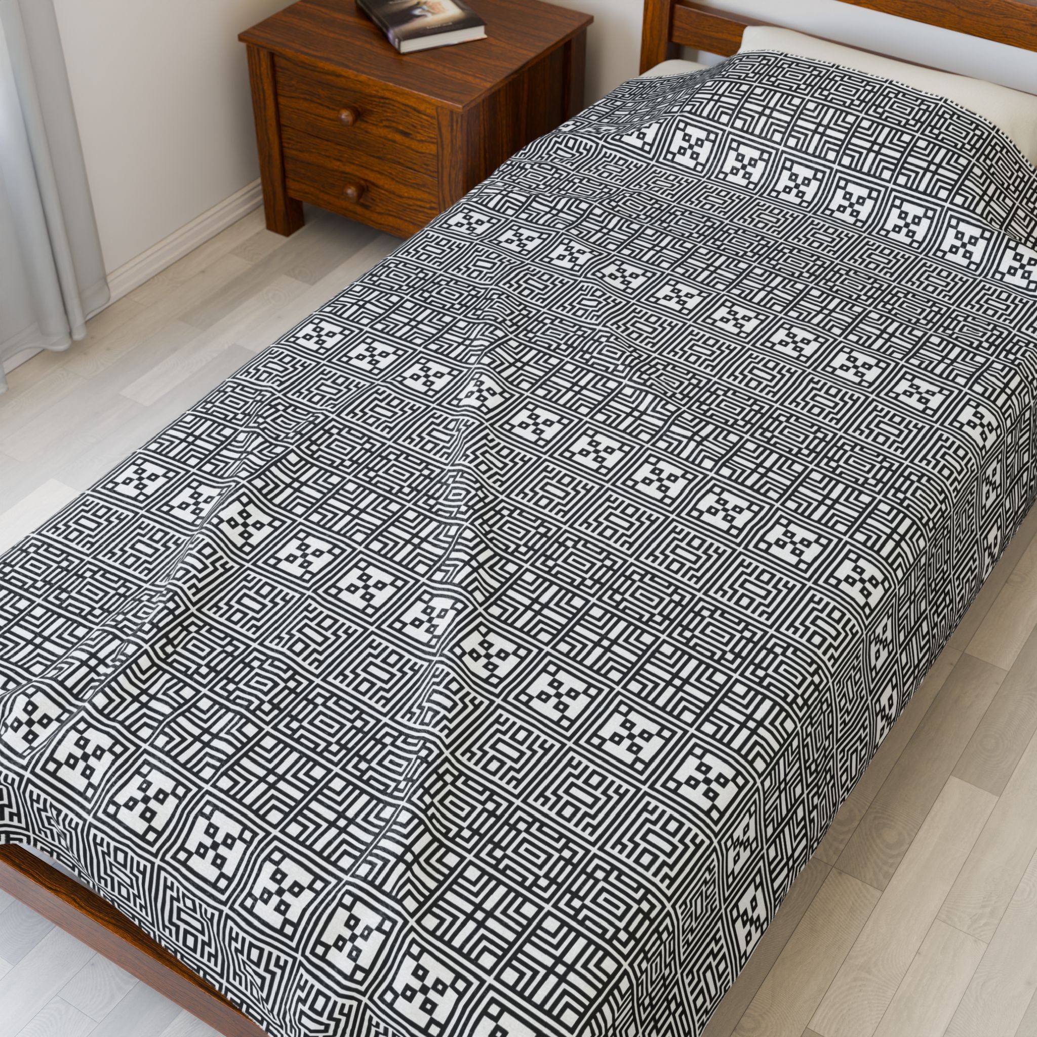 Cozy Velveteen Plush Blanket for Comfort and Style, Soft Throw Blanket, Warm Home Decor, Perfect Gift, Winter Essential