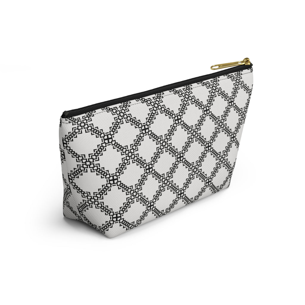 Chic Accessory Pouch - Stylish Makeup Bag, Travel Organizer, Gift for Her, Minimalist Storage, Trendy Cosmetic Bag