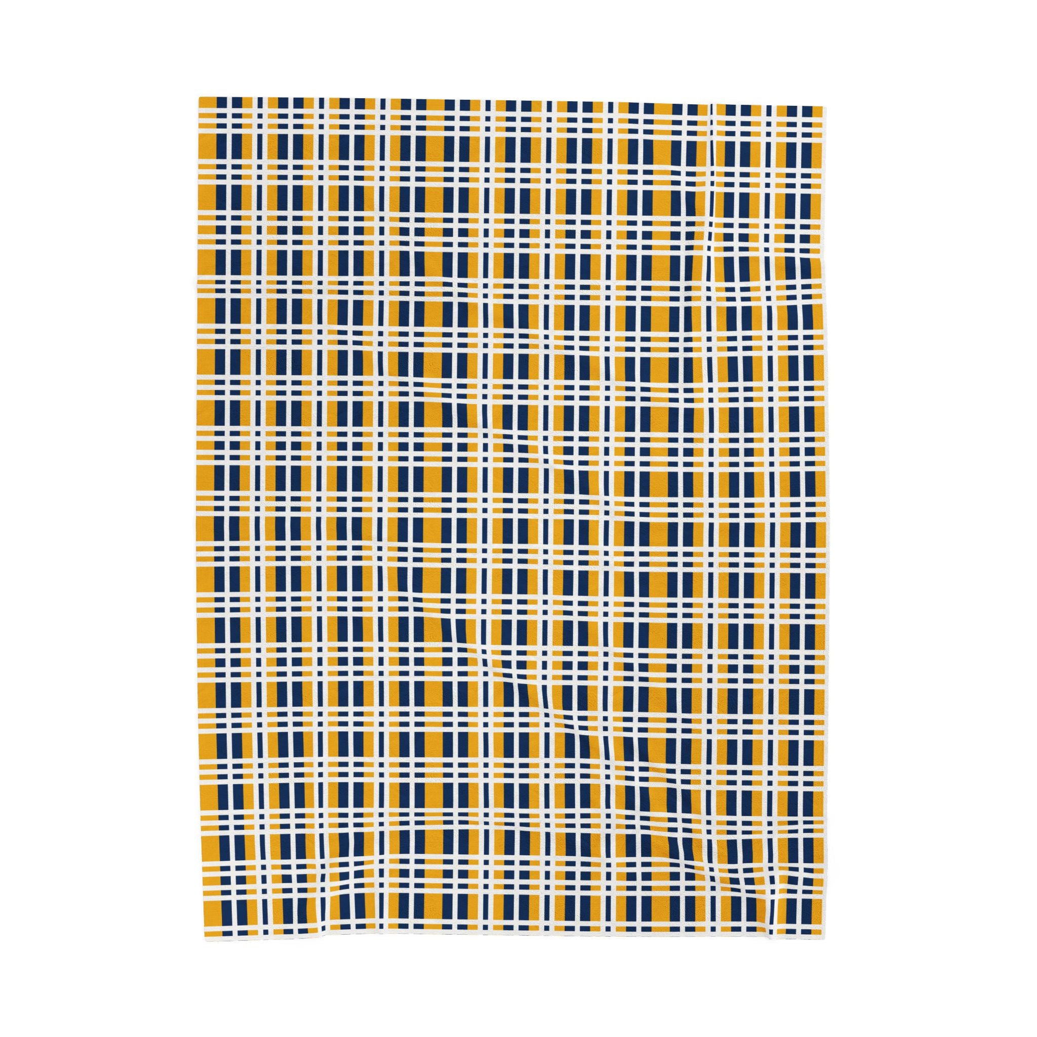Cozy Plaid Velveteen Plush Blanket, Warm Throw for Home Decor, Perfect Gift for College Students, Winter Cozy Essentials, Soft and Snuggly