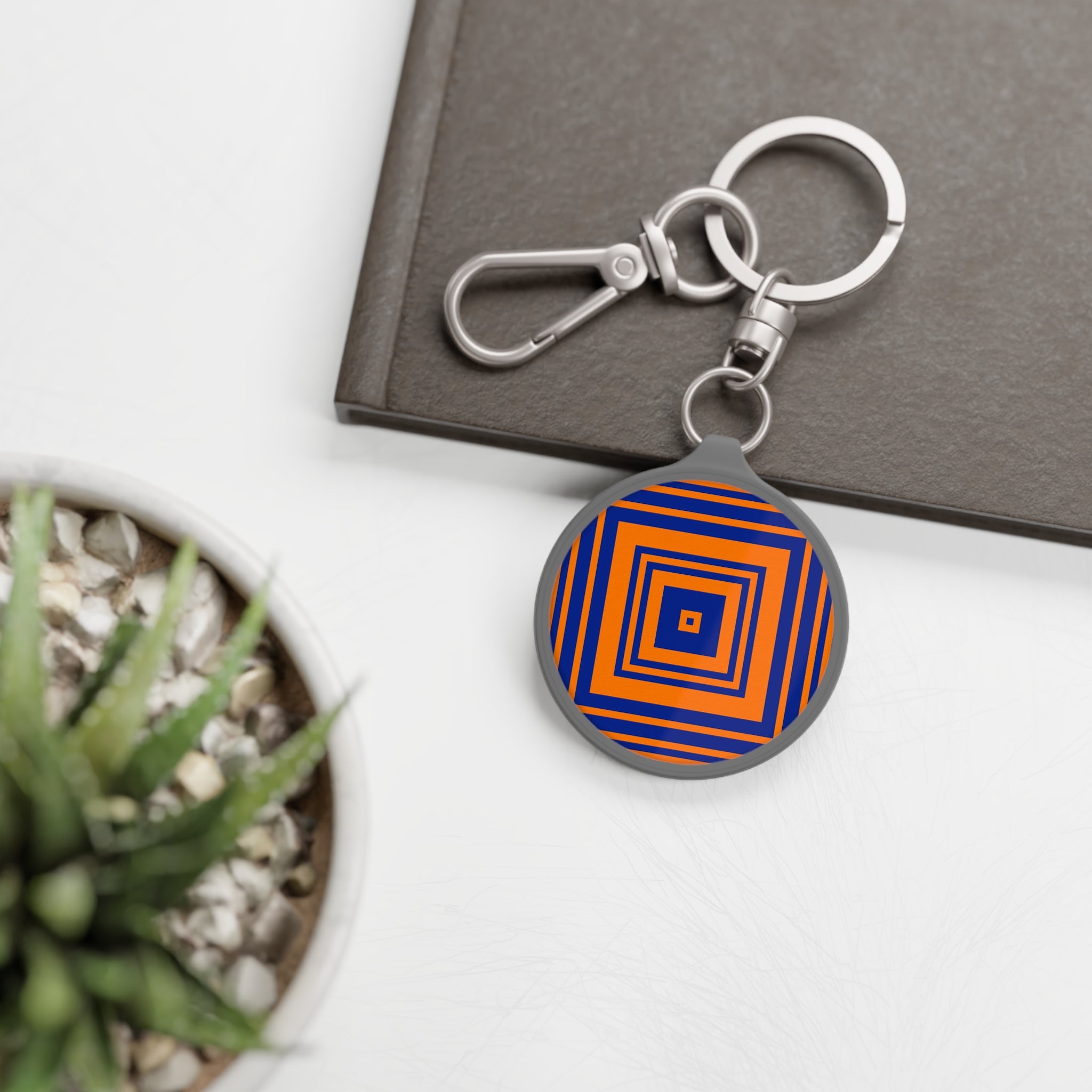Geometric Keyring Tag, Stylish Accessories for Gifts, Ideal for Birthdays, Anniversaries, and Everyday Use