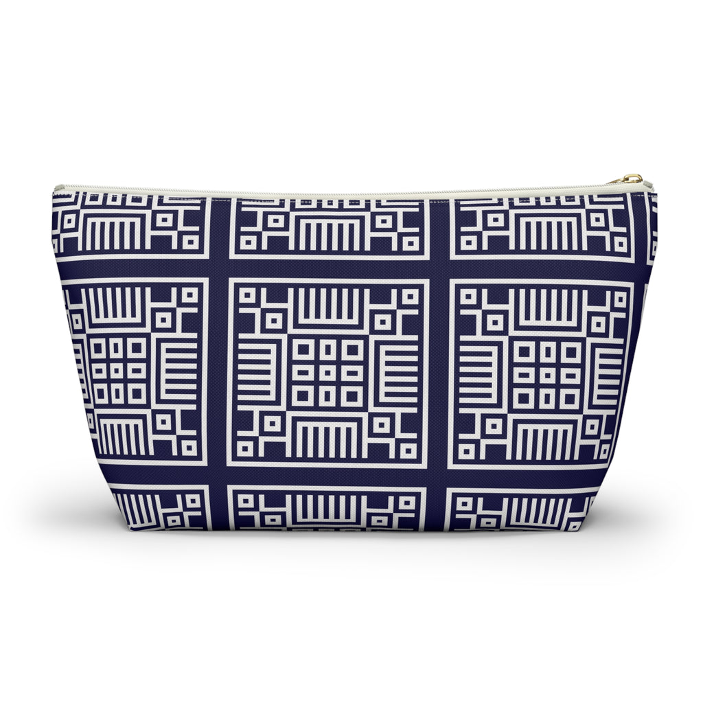 Stylish Accessory Pouch, Cosmetic Bag, Travel Organizer, Gift for Her, Modern Design, Everyday Essentials